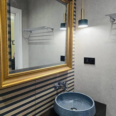 Luciano Al Porto Boutique 3*