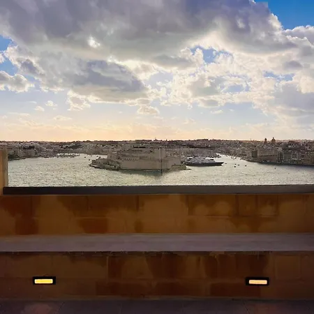 Luciano Al Porto Boutique Valletta