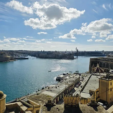 Luciano Al Porto Boutique 3*