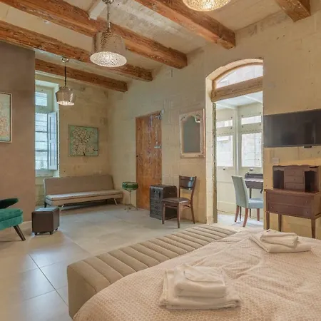 Luciano Al Porto Boutique 3*