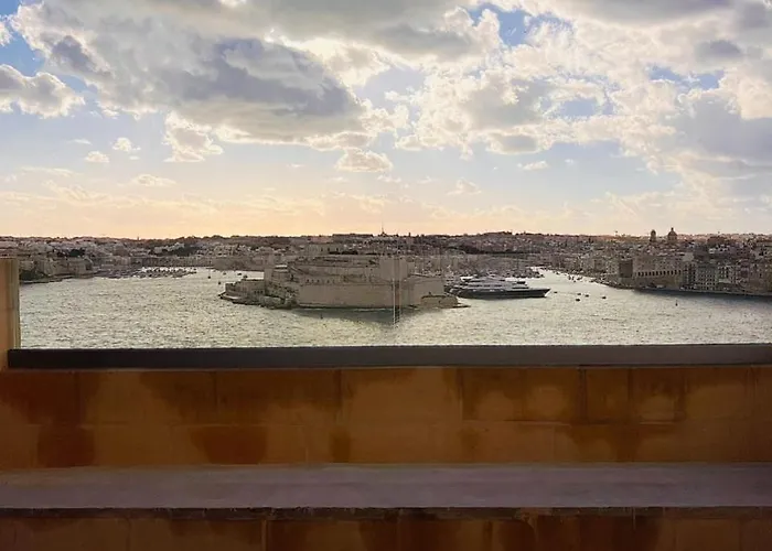 Luciano Al Porto Boutique Valletta