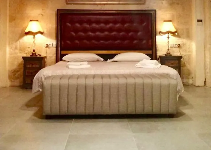 Luciano Al Porto Boutique Valletta